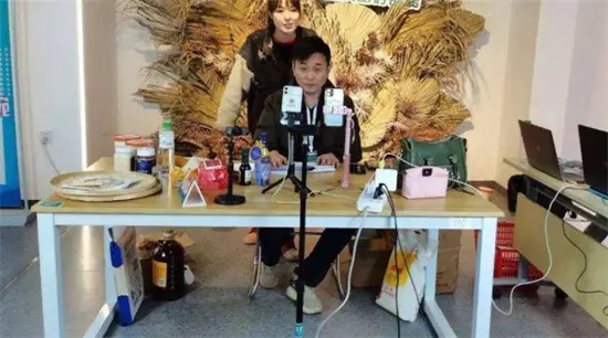 抖音多少粉丝可以开通橱窗 抖音橱窗带货怎样盈利-自媒星球