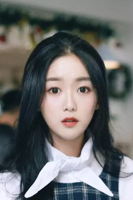 张馨月个人简介与经历-自媒星球