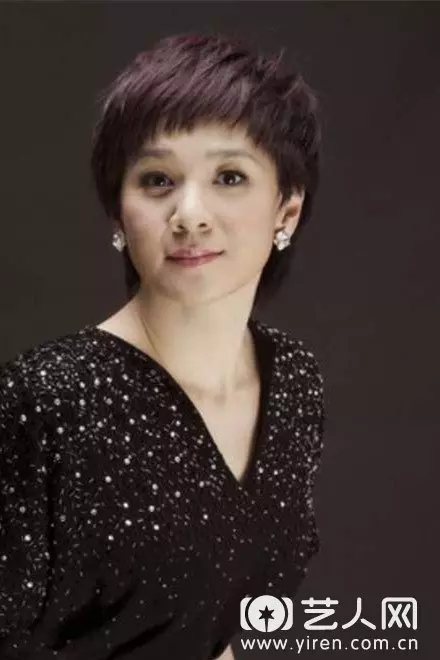 柯以敏个人简介与经历-自媒星球