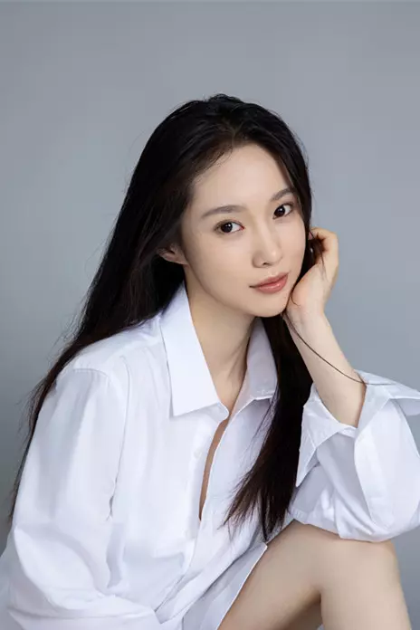 张庭菲个人简介与经历-自媒星球