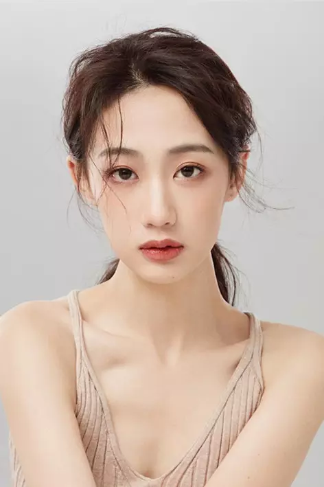 杨诗倩个人简介与经历-自媒星球